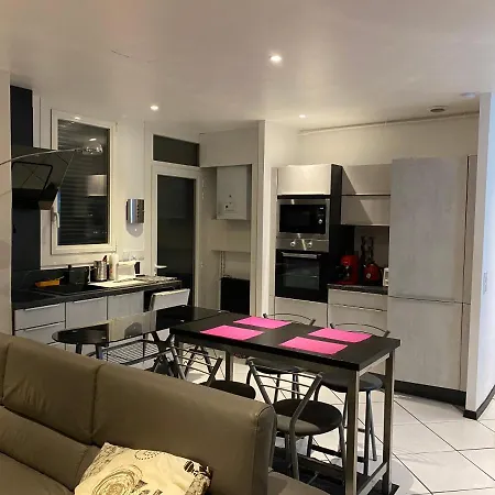 ヴィラ Luxueuse タルブ